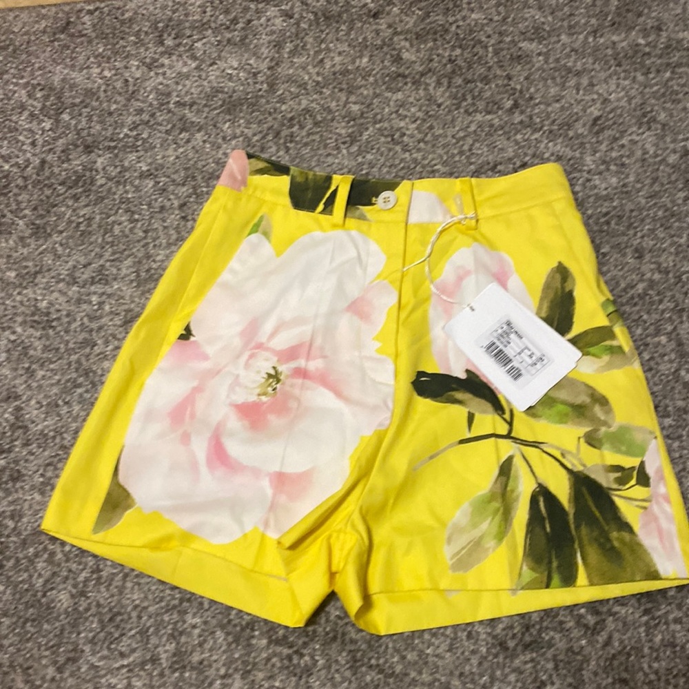 Brand new Yellow floral Valentino size 2 women’s shorts with tags
